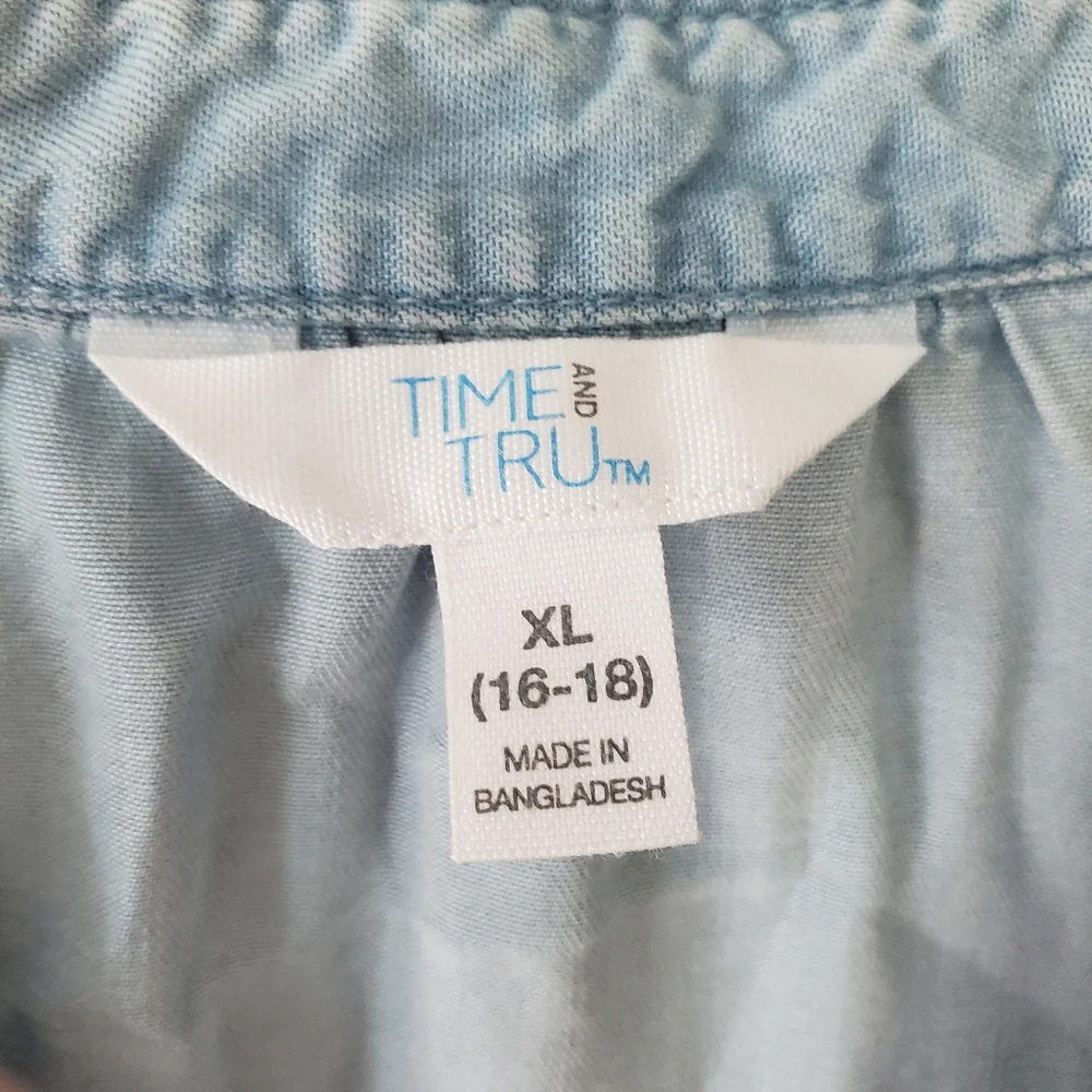 Time and Tru Ladies XL 16-18 Light Denim Blue Dress With Pockets - Picture 3 of 5